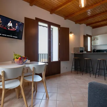 Сasa de vacaciones Lavatoioflats Casa Sul Mare E Sul Lavatoio Medievale A *