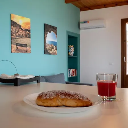 Holiday home Lavatoioflats Casa Sul Mare E Sul Lavatoio Medievale A Cefalu